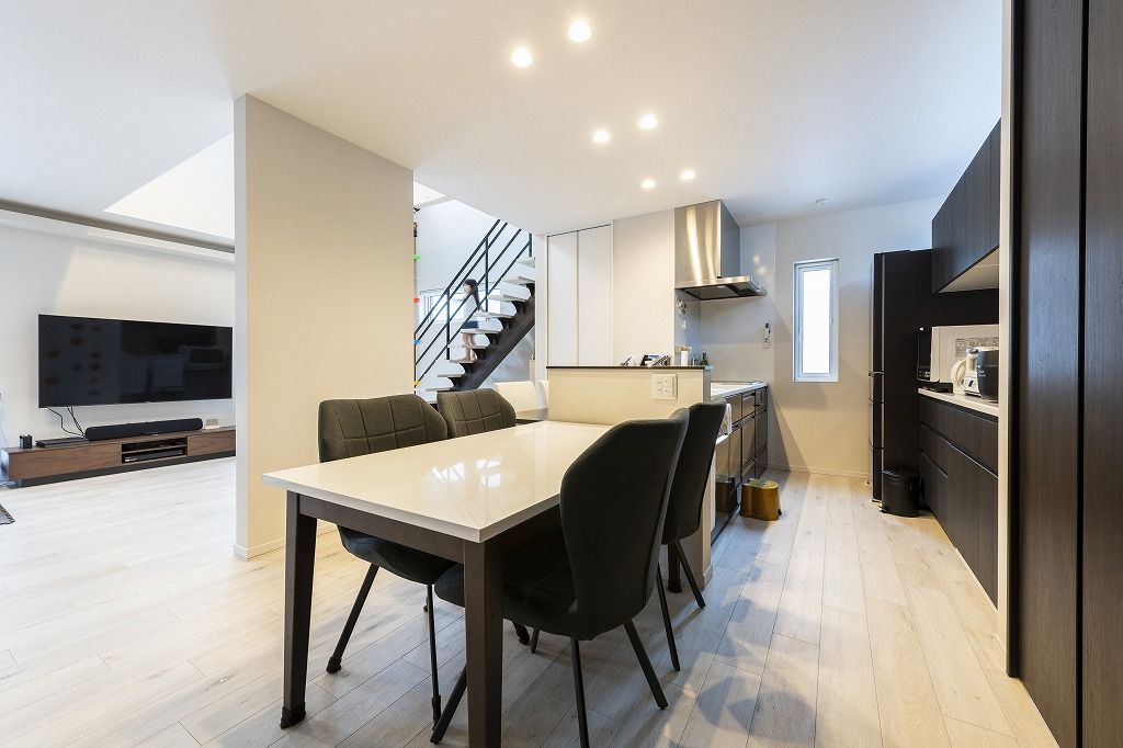 アーキテックプランニング 【3000～3499万円/間取図有/5LDK】組込車庫や大容量のリビング収納など機能も充実の高気密高断熱住宅の建築実例画像8