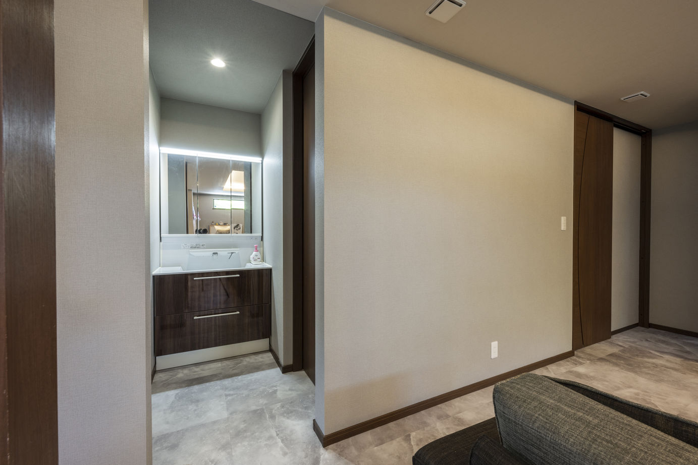 アーキテックプランニング 折上天井で開放感のある家の建築実例画像10