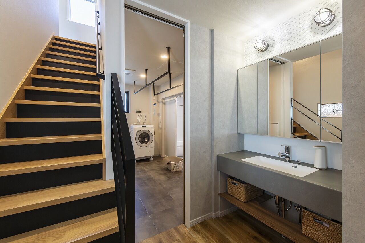 アーキテックプランニング 【2階建4LDK/3000～3500万円台/間取り図/35.57坪】30代で建てた家　Rの柔らかさと木目が彩るこだわりの空間の建築実例画像8