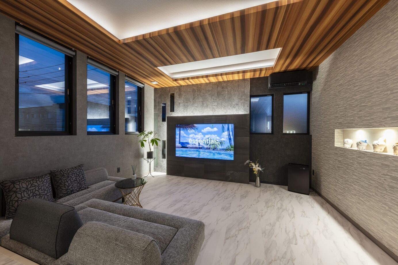 アーキテックプランニング 洗練された大人空間、ホテルライクな内装が美しいラグジュアリーなガレージハウスの建築実例画像3