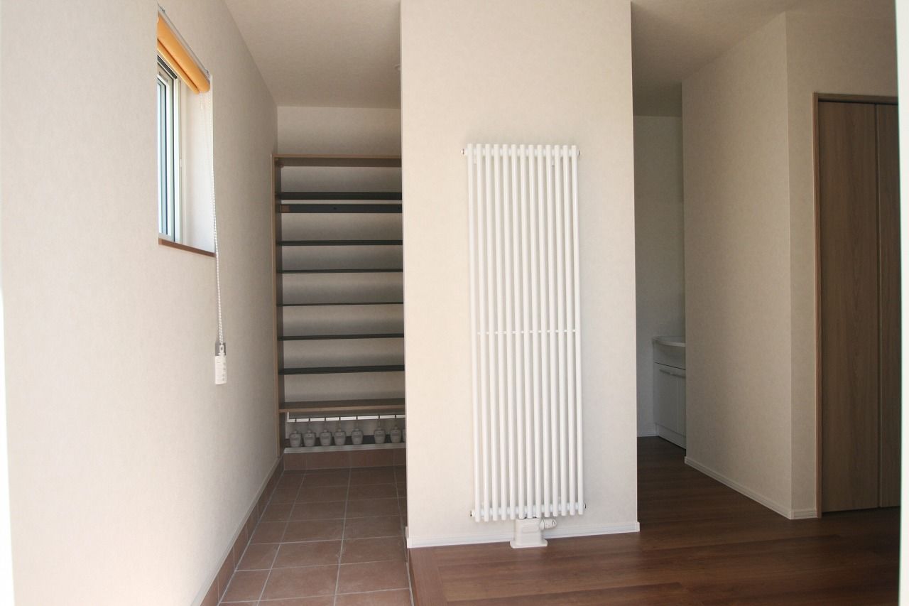 榎本建設 【2000万円台後半｜間取り図有】室内をぐるりと一周できる回遊動線。収納力もたっぷりな家の建築実例画像5