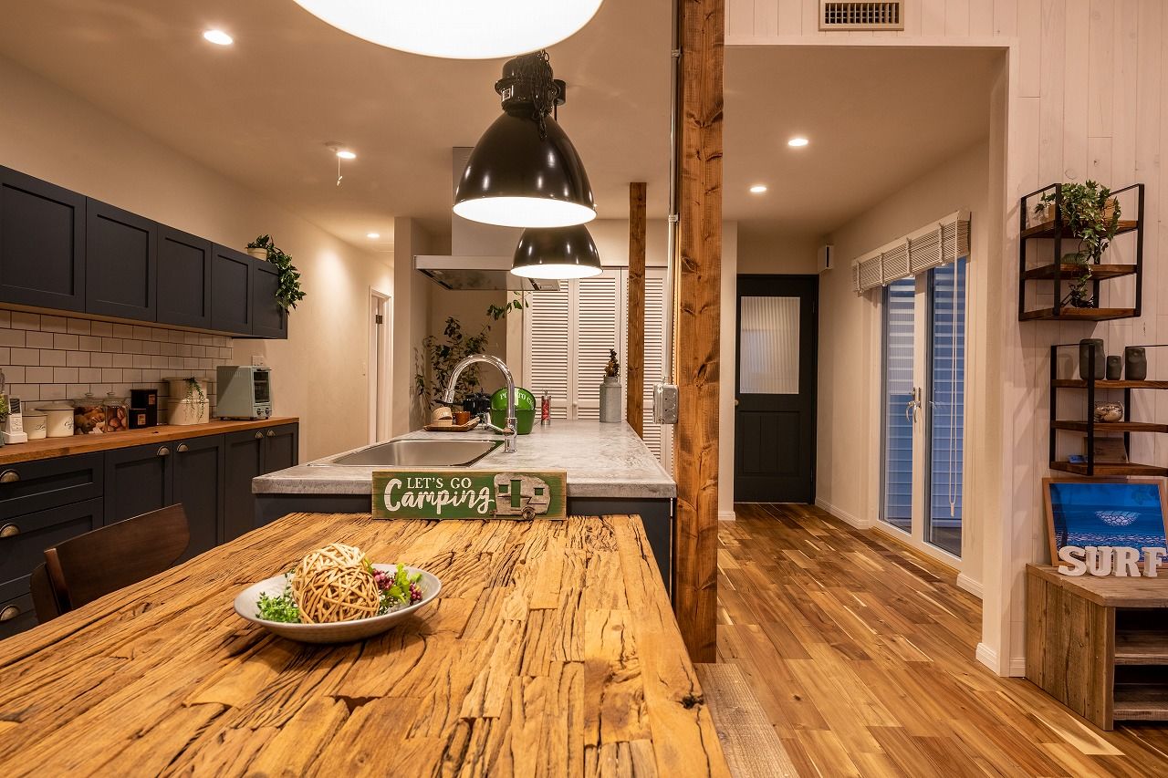 榎本建設 【2000万円台後半｜平屋】柱のキズも落書きも愛着になる。自然素材をふんだんに使った住まいの建築実例画像2