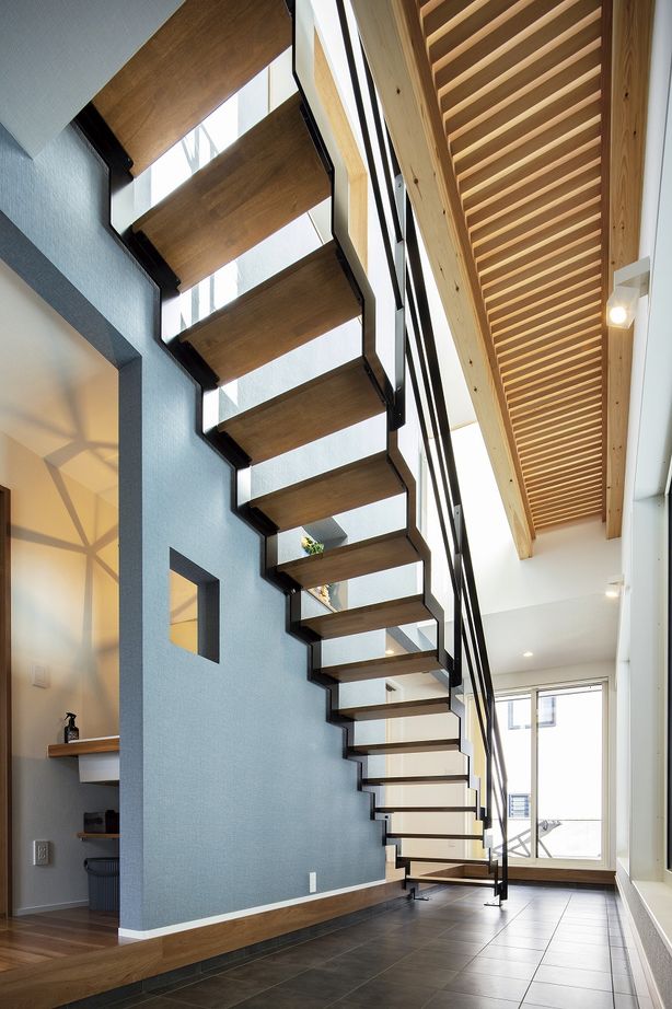 オネスティーハウス　石田屋 【ガレージハウス/間取図有】建築家と建てた電気を自給自足できる家の建築実例画像5