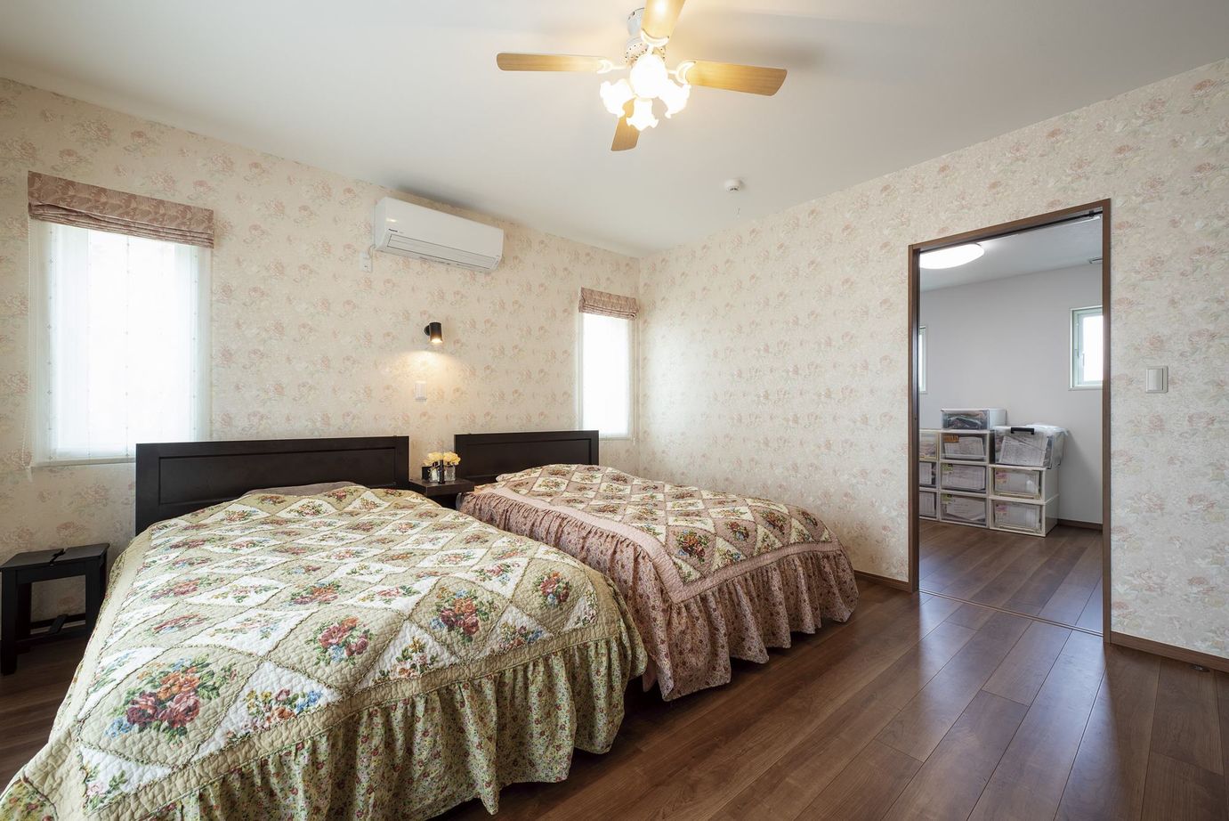 オネスティーハウス　石田屋 【平屋のような2階建/間取図有/太陽光蓄電池付】5月のカラッとした室温を年中キープ。朝起きた瞬間から快適な家の建築実例画像4