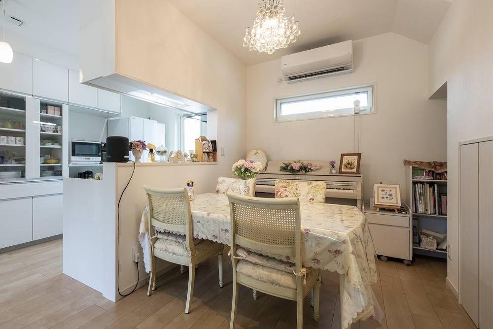 オネスティーハウス　石田屋 【平屋のような2階建/間取図有/太陽光蓄電池付】5月のカラッとした室温を年中キープ。朝起きた瞬間から快適な家の建築実例画像8