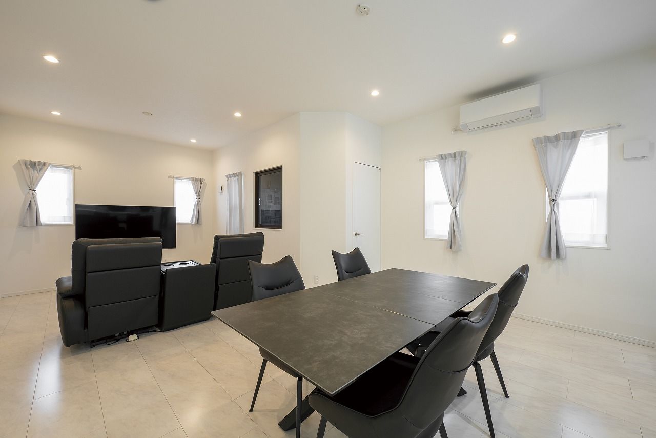 オネスティーハウス　石田屋 【平屋/ホテルライク/29坪】スタイリッシュ空間でスッキリと暮らす。ラクに動ける動線とホテルライクな平屋の建築実例画像3