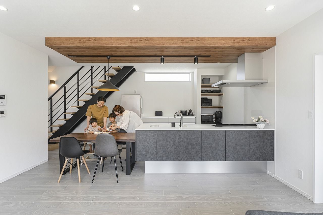 オネスティーハウス　石田屋 【大空間/リビング階段/35坪】テクノストラクチャーで叶える開放感。天井が高く、間仕切りの少ない住空間　の建築実例画像1