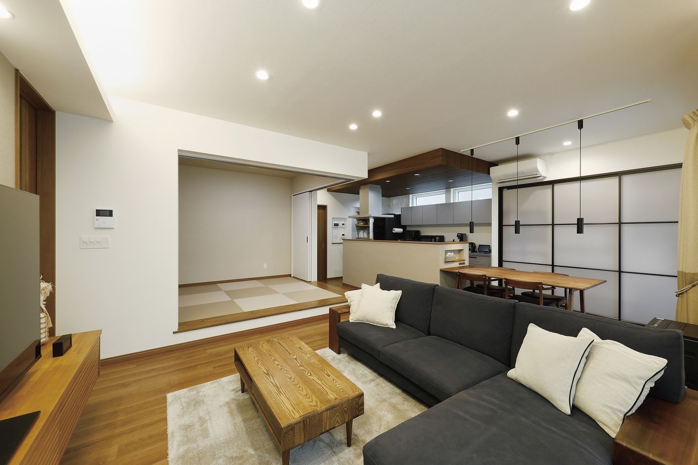 オネスティーハウス　石田屋 強い構造だからこそ叶った！ゆったり大空間をコスパよくの建築実例画像1