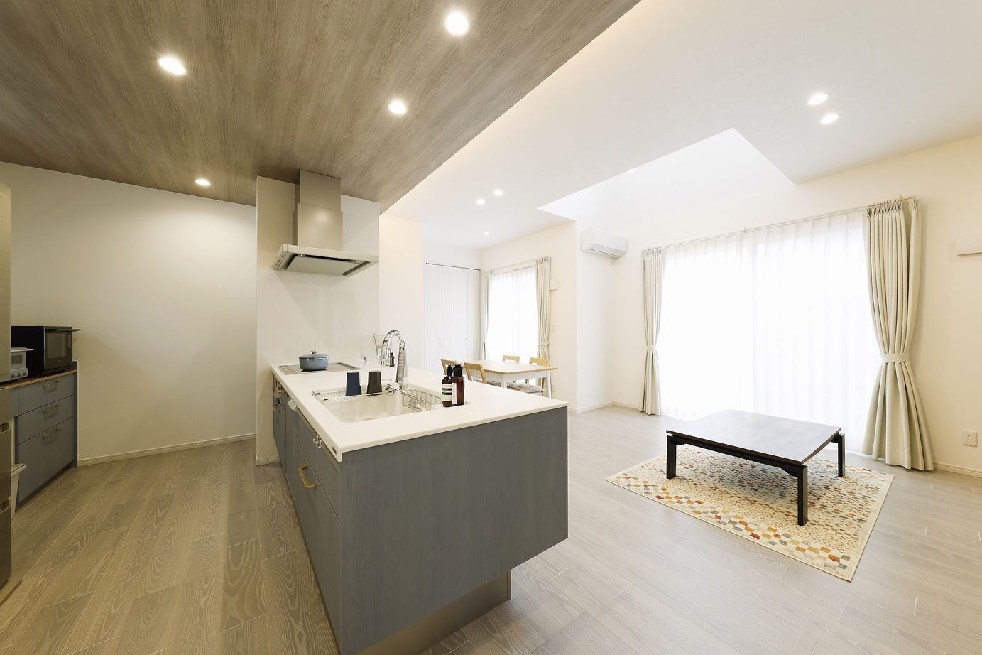 オネスティーハウス　石田屋 【吹抜け/間取図有】好みのデザインと住み心地◎大満足の家づくり！の建築実例画像4