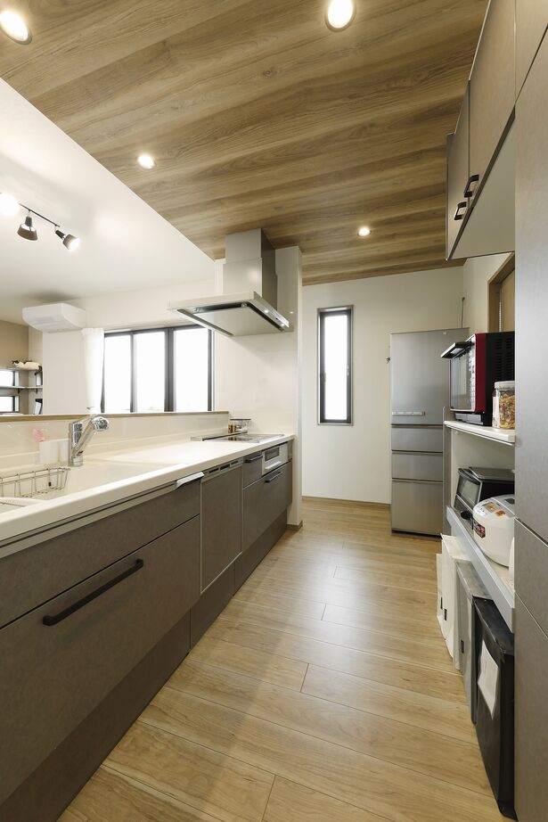 オネスティーハウス　石田屋 【平屋/ランドリースペース/間取図有】大空間リビングの平屋で猫ちゃんとゆったり暮らす喜びの建築実例画像5