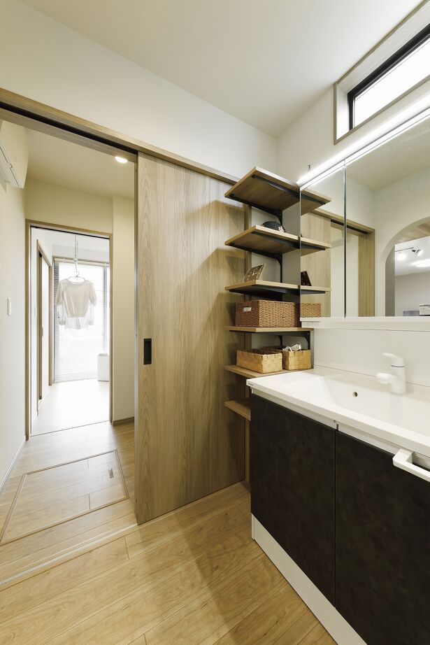 オネスティーハウス　石田屋 【平屋/ランドリースペース/間取図有】大空間リビングの平屋で猫ちゃんとゆったり暮らす喜びの建築実例画像6