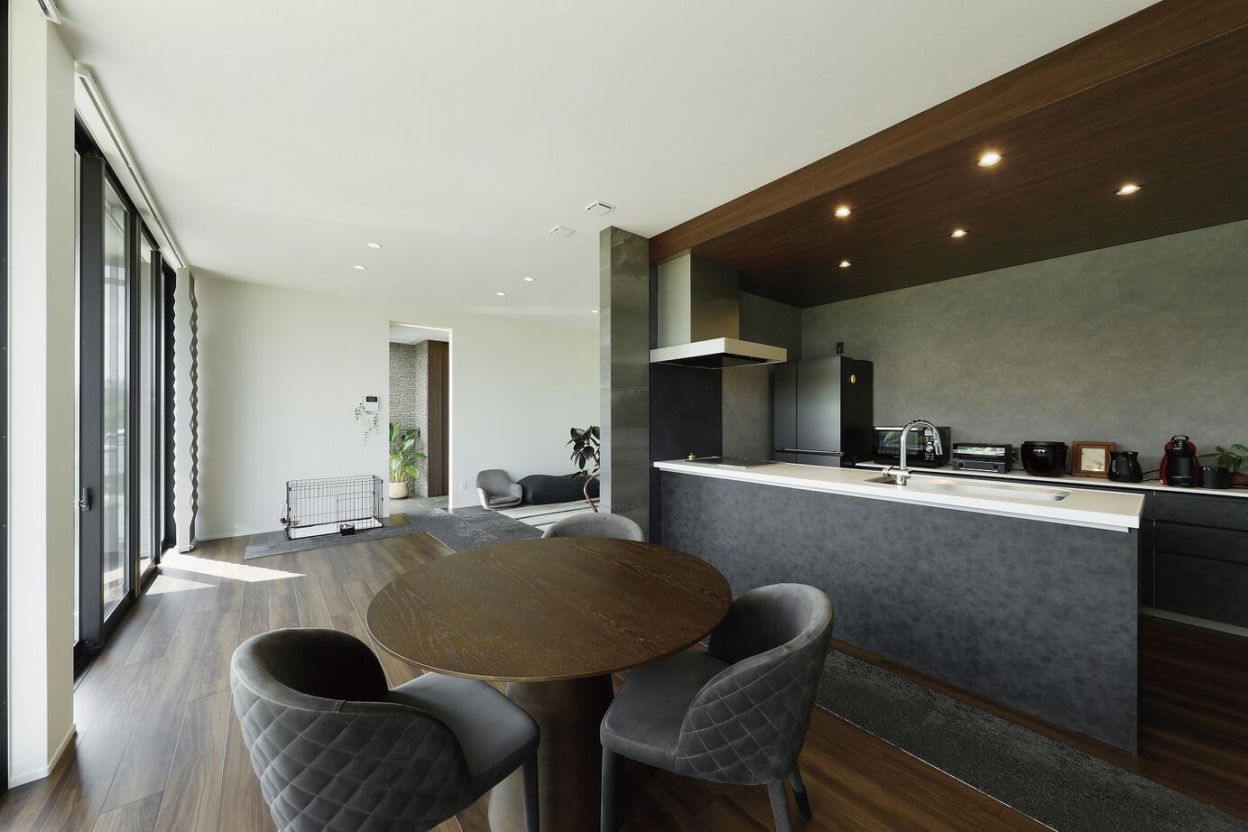 オネスティーハウス　石田屋 【平屋スタイル/建替/間取図有】こだわりの間取りと構造の強さ。電気を自給自足する平屋風の家の建築実例画像3