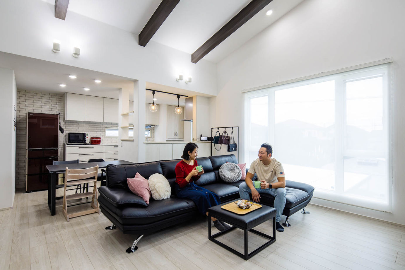 イシカワ 【2階建て/50.5坪/インナーガレージ/2階リビング】趣味を満喫！日当たりも眺望も大満足なガレージハウスの建築実例画像3