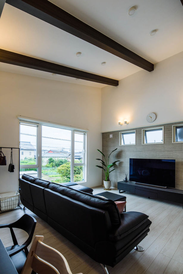 イシカワ 【2階建て/50.5坪/インナーガレージ/2階リビング】趣味を満喫！日当たりも眺望も大満足なガレージハウスの建築実例画像4