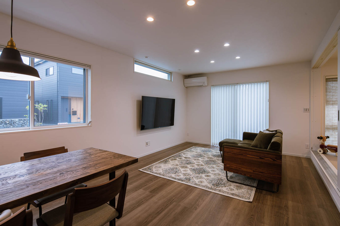 イシカワ 【2階建て/49.3坪/インナーガレージ】クールなガレージハウス＆収納充実で暮らしやすさも大満足の建築実例画像5