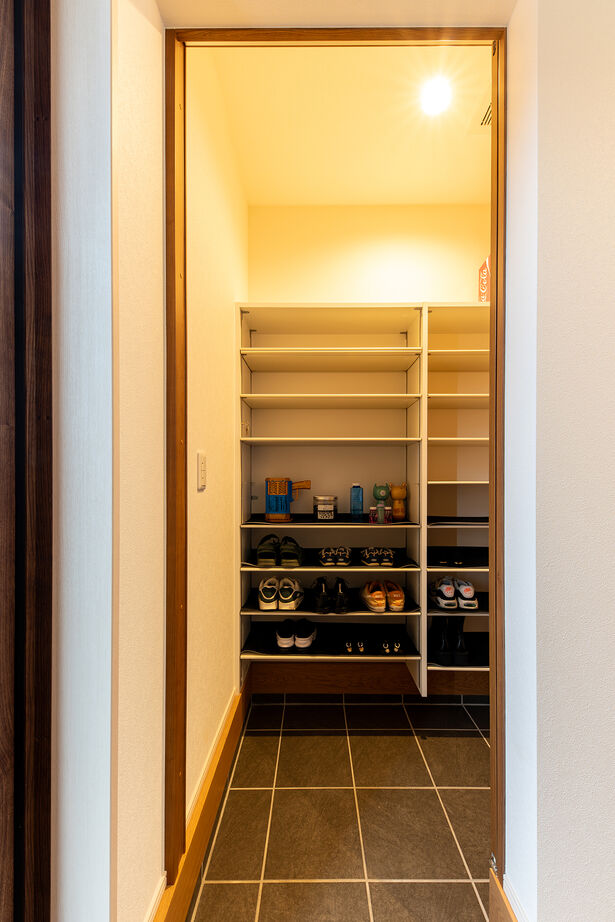 イシカワ 1階だけで暮らしが完結する大自然を望む家の建築実例画像5