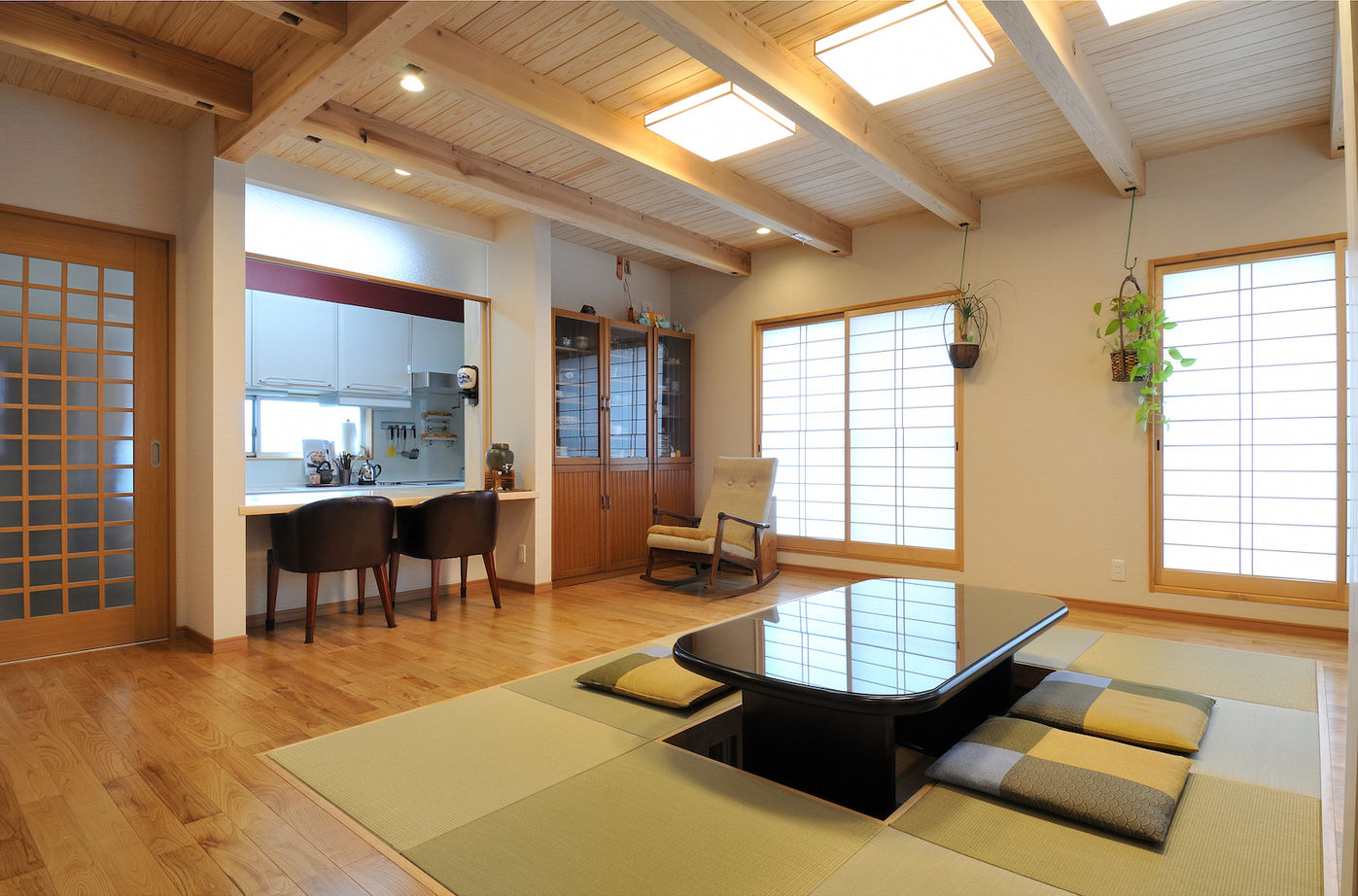 福永工務店　一級建築士事務所 【2000万円台/大阪府】栗や檜、国産の無垢材を使った 職人の技と心を感じる木の家の建築実例画像2