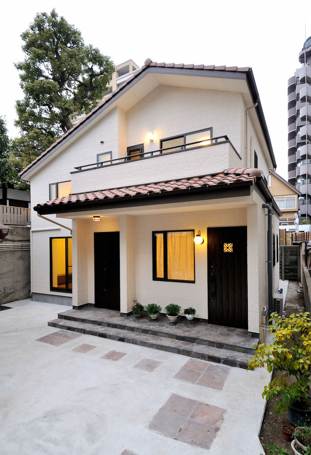 福永工務店　一級建築士事務所 【2,000万円台/長期優良住宅/店舗併用/大阪府】ネイルサロンを併設 国産無垢材で光溢れる和洋折衷の木の家の建築実例画像2