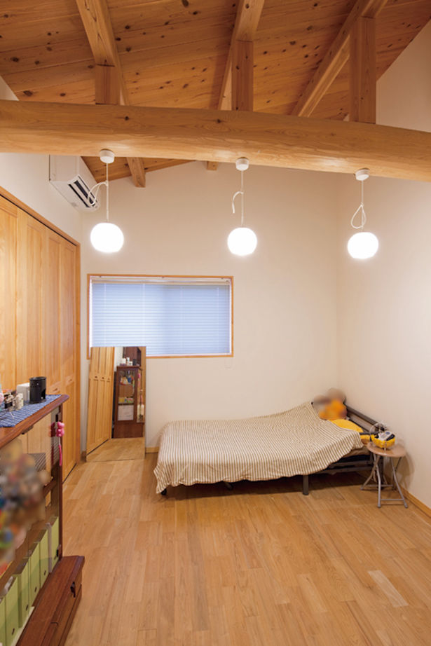 福永工務店　一級建築士事務所 【大阪市/ビルドインガレージ/RCと木造の混構造】紀州産檜、杉、松をふんだんに使用した上質な狭小住宅の建築実例画像6