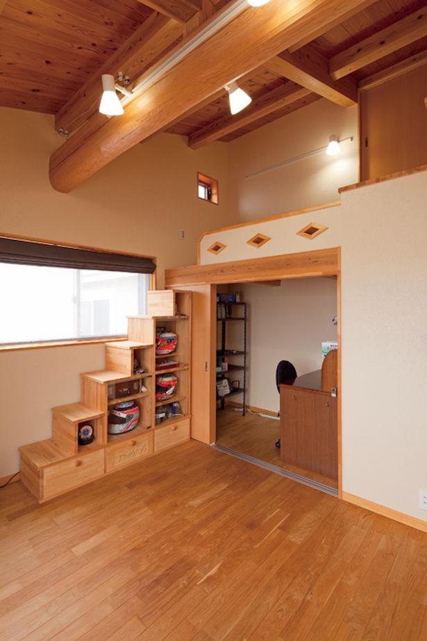 福永工務店　一級建築士事務所 【大阪市/ビルドインガレージ/RCと木造の混構造】紀州産檜、杉、松をふんだんに使用した上質な狭小住宅の建築実例画像7