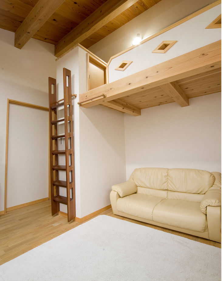 福永工務店　一級建築士事務所 【大阪市/ビルドインガレージ/RCと木造の混構造】紀州産檜、杉、松をふんだんに使用した上質な狭小住宅の建築実例画像8