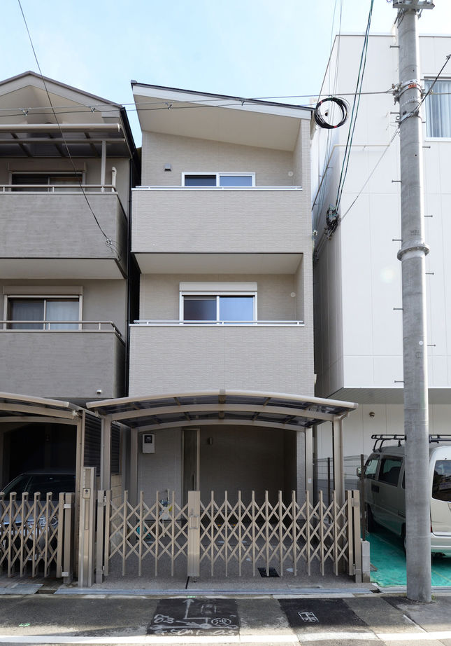 福永工務店　一級建築士事務所 【2000万円台/20坪/狭小】ヴィンテージスタイルの家具が馴染む明るく開放的な木造3階建て認定低炭素住宅の建築実例画像3