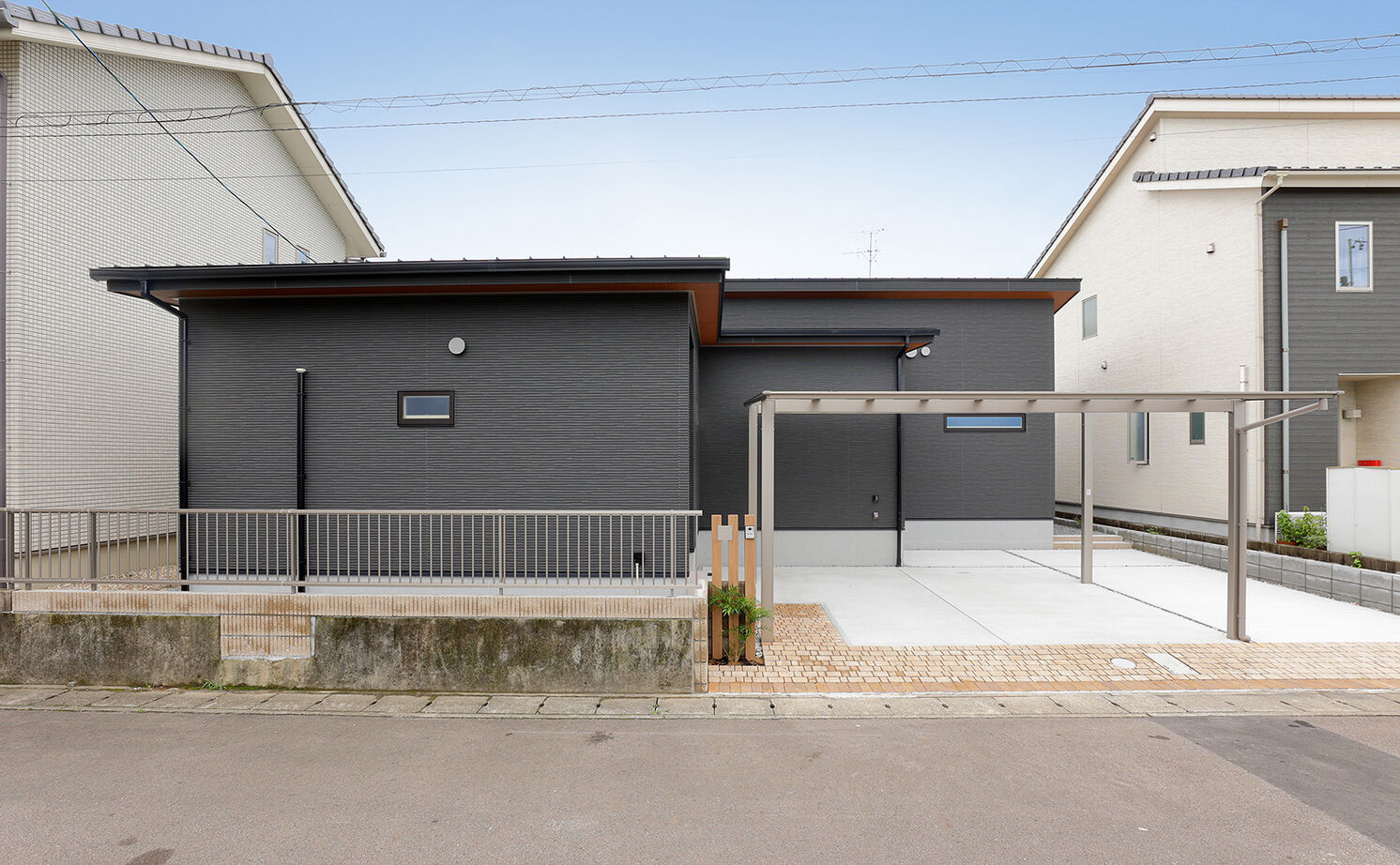 内藤建設 NAITO HOME 【平屋／収納充実／家事動線／間取図有】アウトドアリビングのある、子育てを楽しむ平屋の建築実例画像17