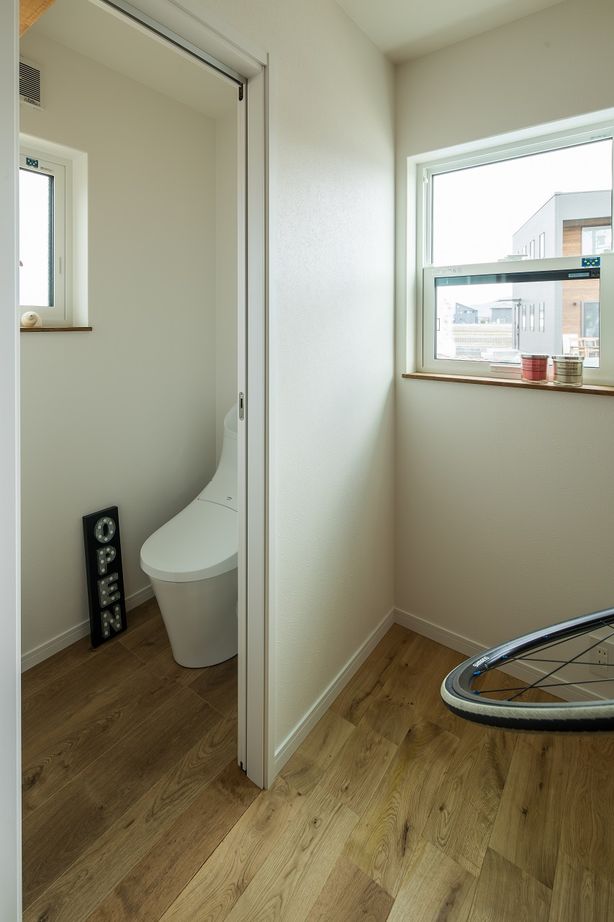 前昌建設 【間取り有】住むほど馴染み、愛着が増す、ヴィンテージ感のある素材で構成したモダンな家の建築実例画像9