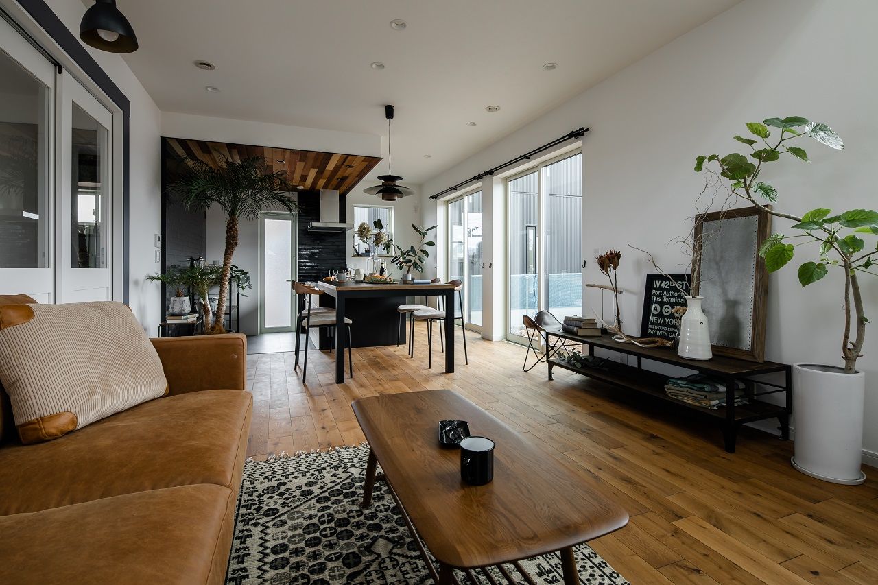 前昌建設 【間取り有】味わい深いカッコよさ。外壁はメンテナンス性にも優れたガルバリウム鋼板の建築実例画像1