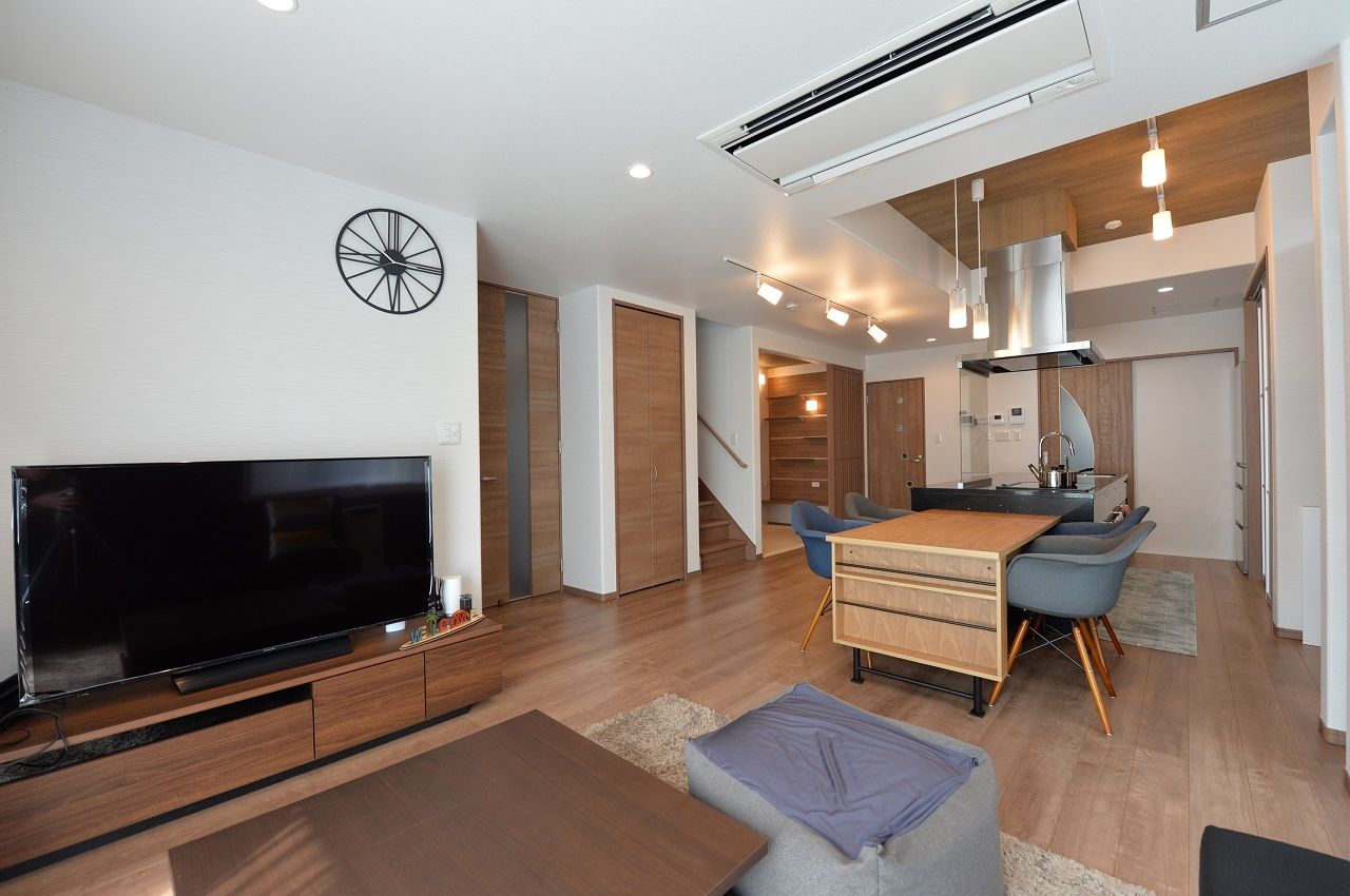 前昌建設 【奈良県｜間取り有】敷地70坪にゆったりと計画した、キッチンを主役にデザインされた家の建築実例画像2