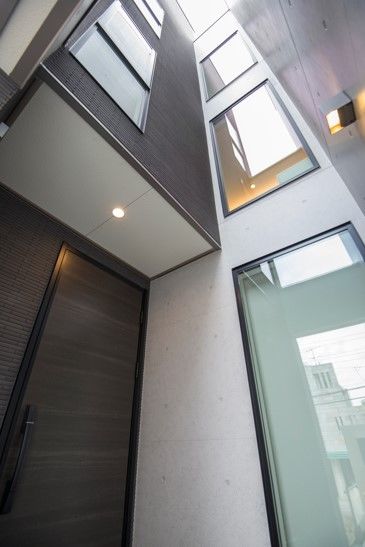 住友不動産ハウジング 【リビング階段／吹き抜け／縦長／約30坪】空間をより広く感じさせる工夫が散りばめられた明るい住まいの建築実例画像6