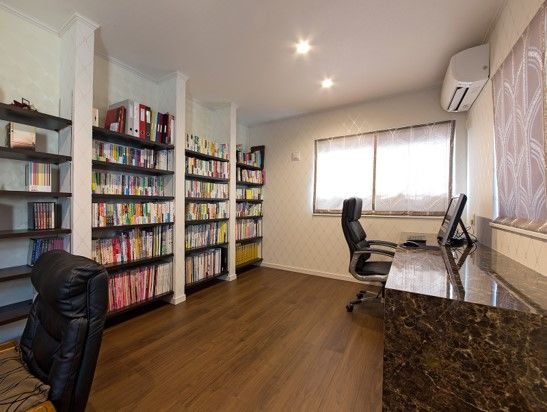 住友不動産ハウジング 【ビルトインガレージ／吹き抜け／和室／約61坪】ドライブや読書など趣味を満喫する南欧風の家の建築実例画像5