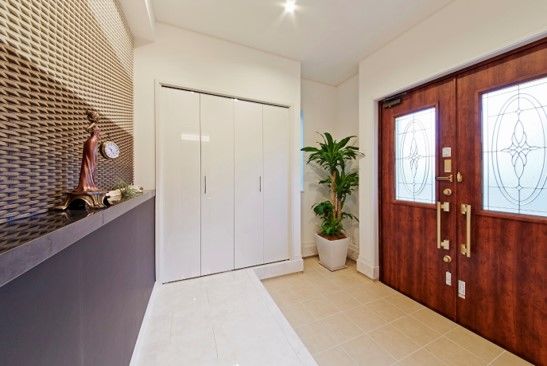 住友不動産ハウジング 【二世帯住宅／吹き抜け／約75坪】自由設計で叶えた、二世帯が心地よい距離感で暮らすおしゃれな住まいの建築実例画像6