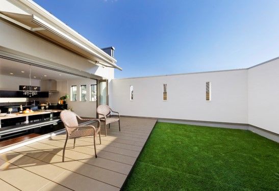 住友不動産ハウジング 【2階建て／おしゃれ／約87坪】イメージに合致したモダンなデザイン。大きなバルコニーが開放感を創出の建築実例画像5