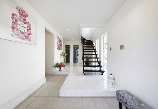 住友不動産ハウジング 【2階建て／おしゃれ／約87坪】イメージに合致したモダンなデザイン。大きなバルコニーが開放感を創出の建築実例画像7