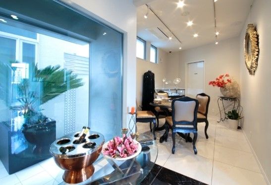 住友不動産ハウジング 【2階建て／店舗併用住宅／約76坪】1階におしゃれなカフェバーを設けた、こだわりデザインの住まいの建築実例画像3