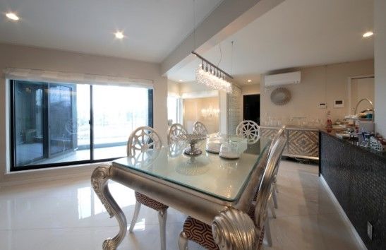 住友不動産ハウジング 【2階建て／店舗併用住宅／約76坪】1階におしゃれなカフェバーを設けた、こだわりデザインの住まいの建築実例画像6