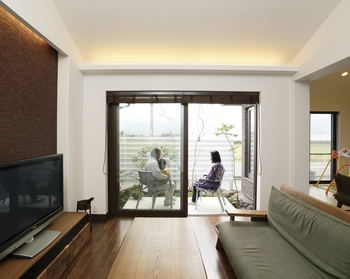 セキスイハイム 敷地を巧みに使い、伸びのび子育て　木のぬくもり溢れる平屋の家の建築実例画像4