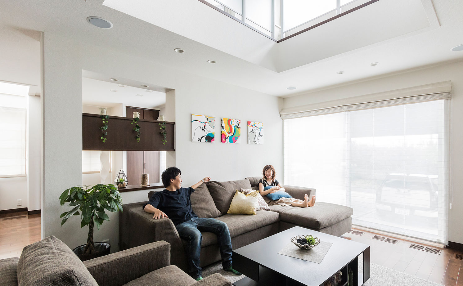 セキスイハイム 【40.2坪/夫婦/２つの吹き抜け】シックで若々しい、こだわりのインテリアが映える家の建築実例画像1