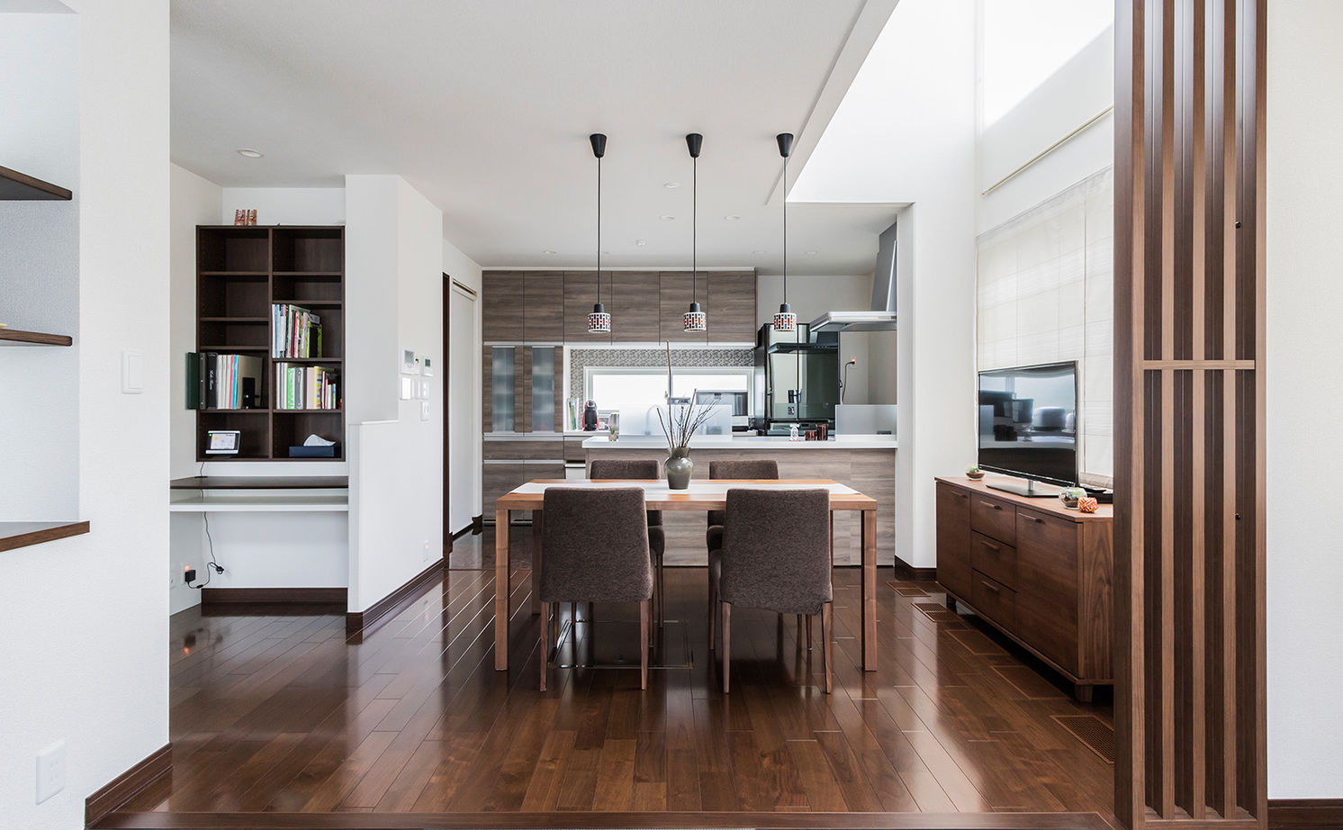 セキスイハイム 【40.2坪/夫婦/２つの吹き抜け】シックで若々しい、こだわりのインテリアが映える家の建築実例画像6