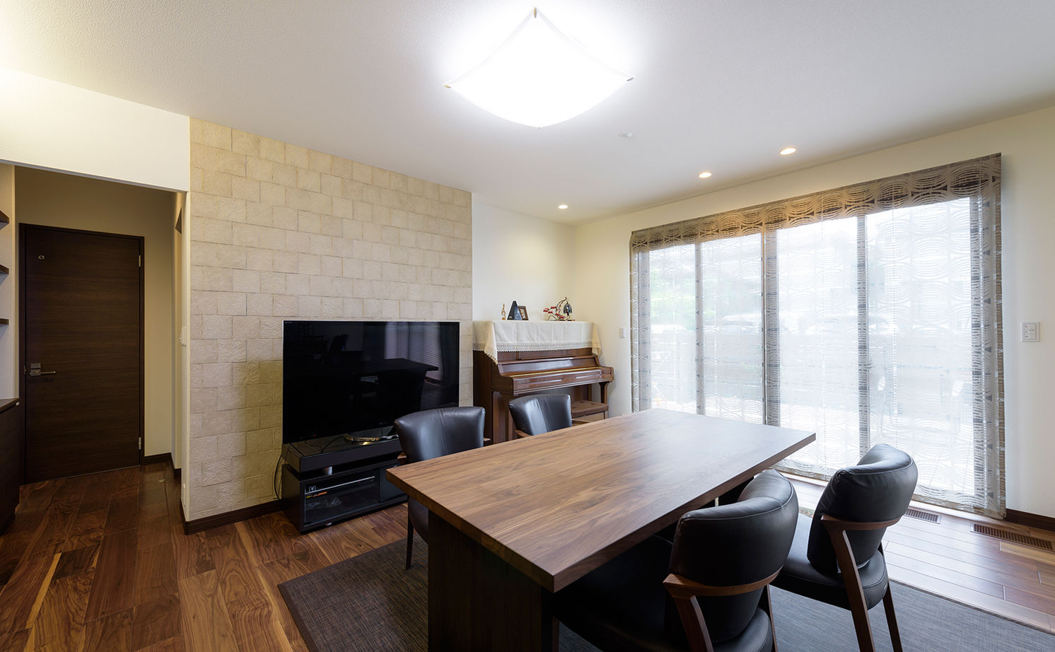 セキスイハイム 理想の子育て環境と、ワンフロアで生活できる便利さをかなえた完全分離型二世帯住宅の建築実例画像7