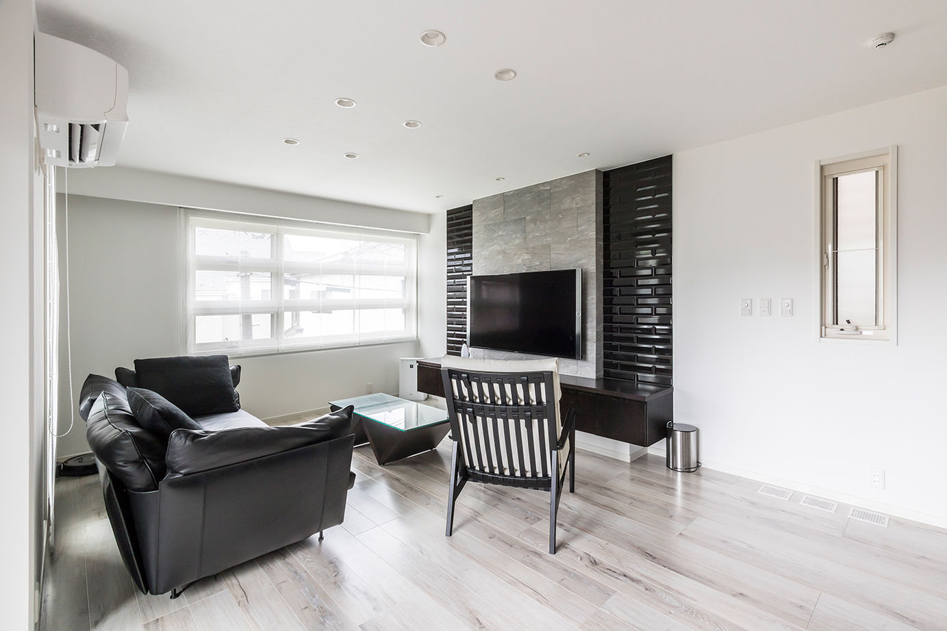 セキスイハイム 忙しい共働き家族にうれしい工夫や収納を随所に。約31坪の敷地を生かしたスタイリッシュな３階建ての建築実例画像4