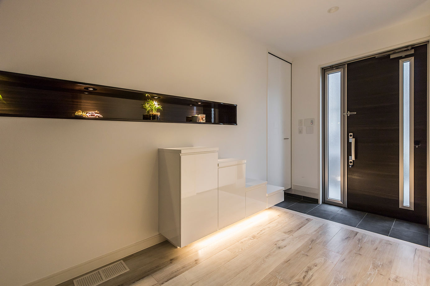 セキスイハイム 忙しい共働き家族にうれしい工夫や収納を随所に。約31坪の敷地を生かしたスタイリッシュな３階建ての建築実例画像7