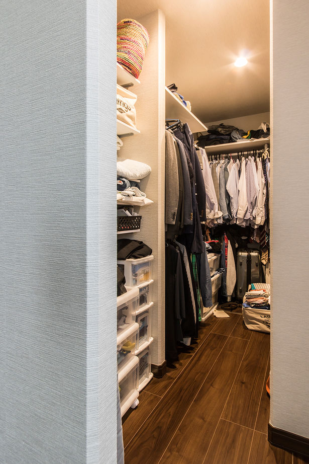 セキスイハイム 忙しい共働き家族にうれしい工夫や収納を随所に。約31坪の敷地を生かしたスタイリッシュな３階建ての建築実例画像9