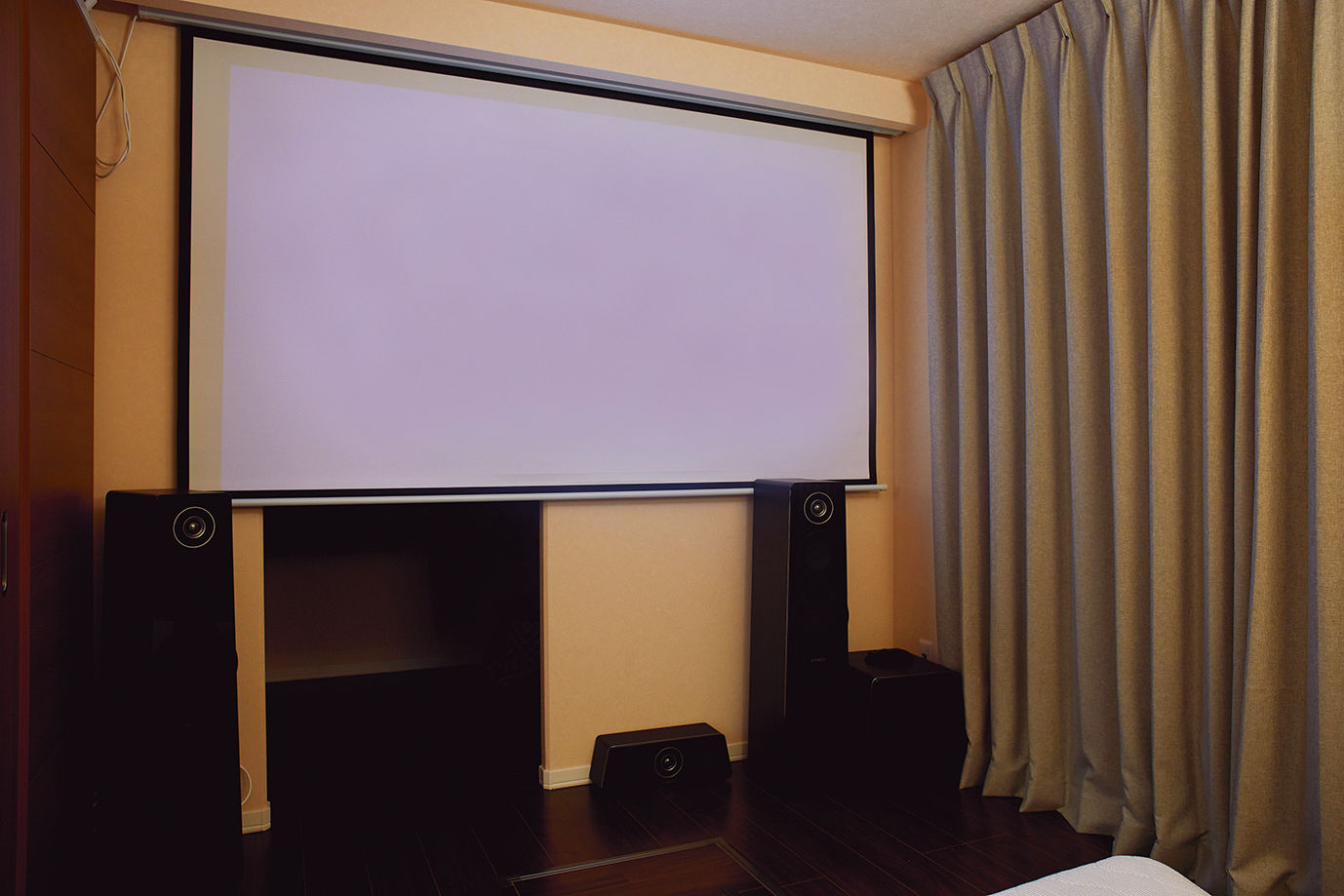 セキスイハイム 【27.5坪/夫婦】約25坪の敷地を有効活用。美しい街並みを一望できる高台の邸宅の建築実例画像10