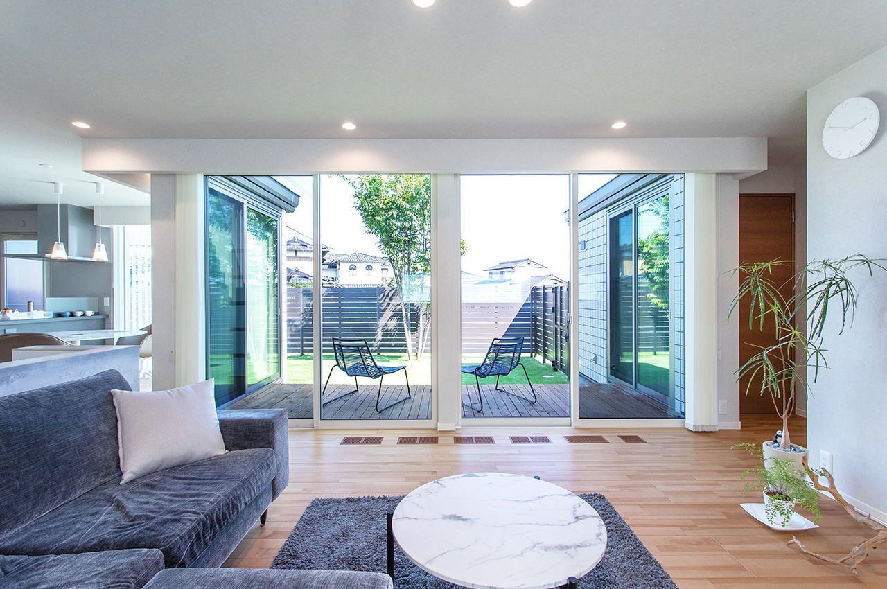 セキスイハイム 【30.1坪/夫婦】庭と室内、空間と空間がゆるやかにつながる、心地よい緑と光を楽しむ平屋の建築実例画像2