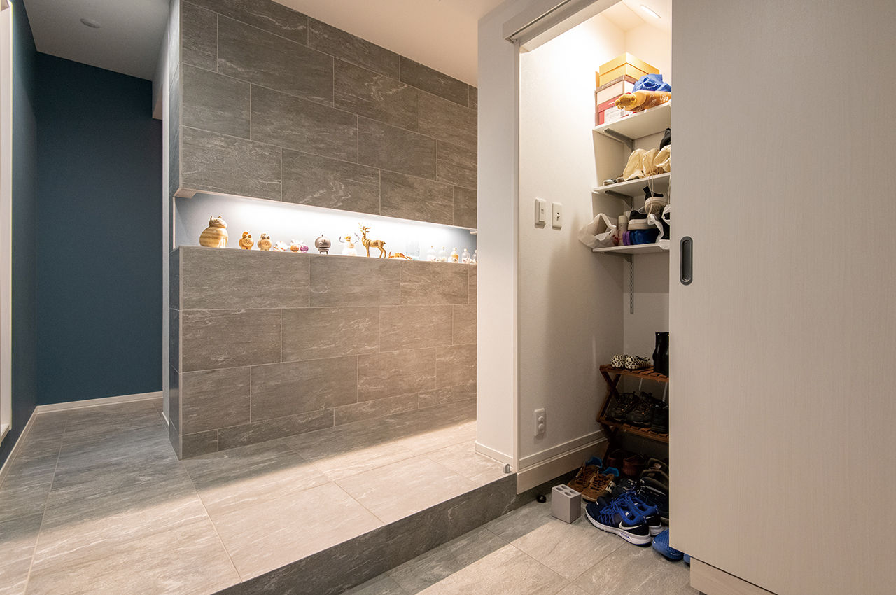 セキスイハイム 【45.9坪/夫婦】大きな窓から空と緑の眺めを楽しむ、フロアごとに趣の異なる都会の３階建て住宅の建築実例画像9