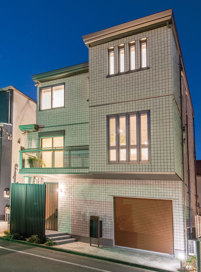 セキスイハイム 【３階建/夫婦】ぬくもりあるくつろぎ空間と快適な広々ワークスペースを兼ね備えた都市型の住まいの建築実例画像10