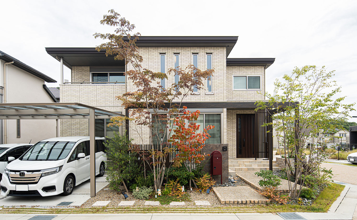 セキスイハイム 【38.8坪/夫婦＋子ども1人】大きな吹き抜けのある開放空間で広々と暮らす、家族もペットも心地よい住まいの建築実例画像18