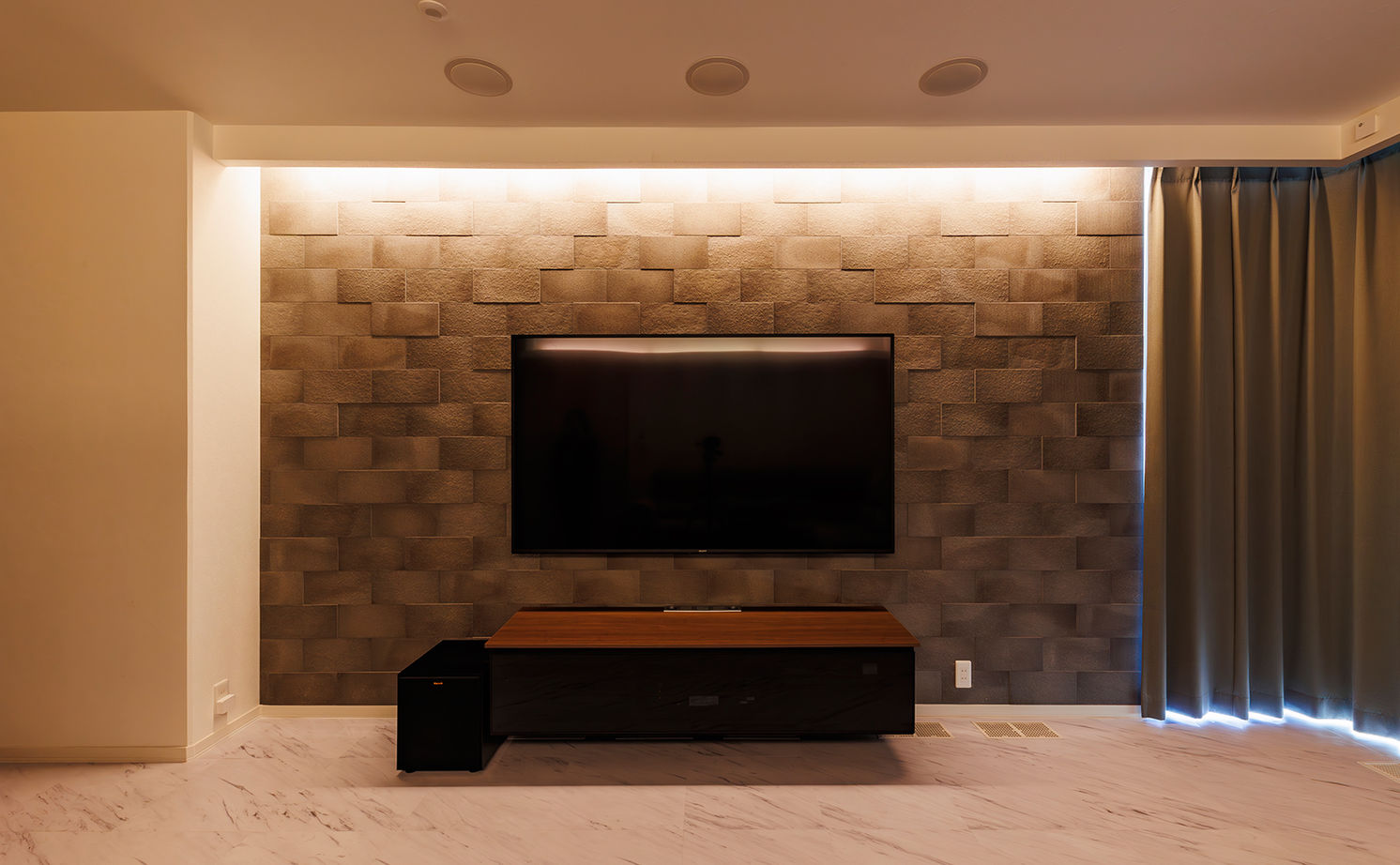 セキスイハイム 【34.2坪/夫婦】平屋×回遊動線で家事も移動もスムーズに。ストレスを軽減するスタイリッシュな住まいの建築実例画像4